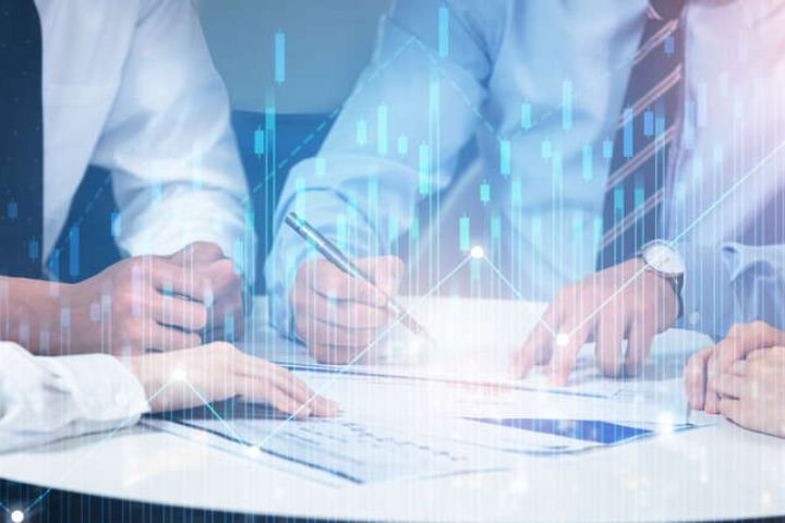 家用暖气片怎么选实惠又好用，家用暖气片怎么选